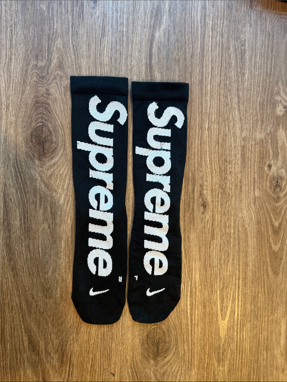 Supreme Socks (s)